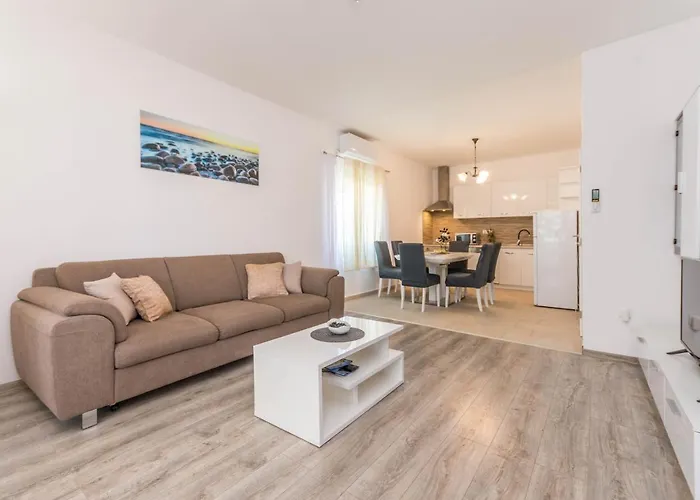 Branko Villa *